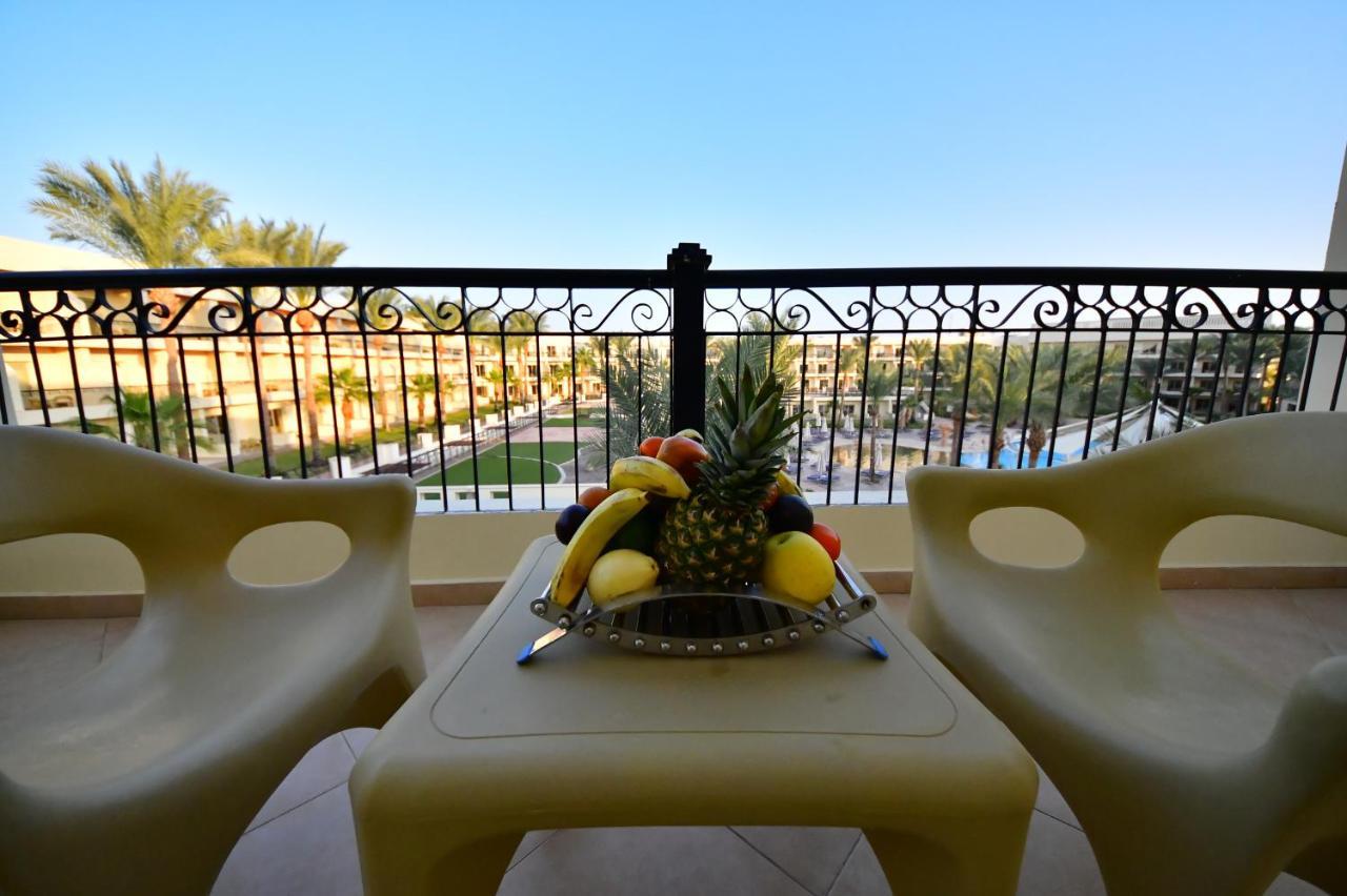 Hotel Xperience Kiroseiz AquaPark Premier-Naama Bay Sharm El-Sheikh Exterior foto A balcony at a hotel